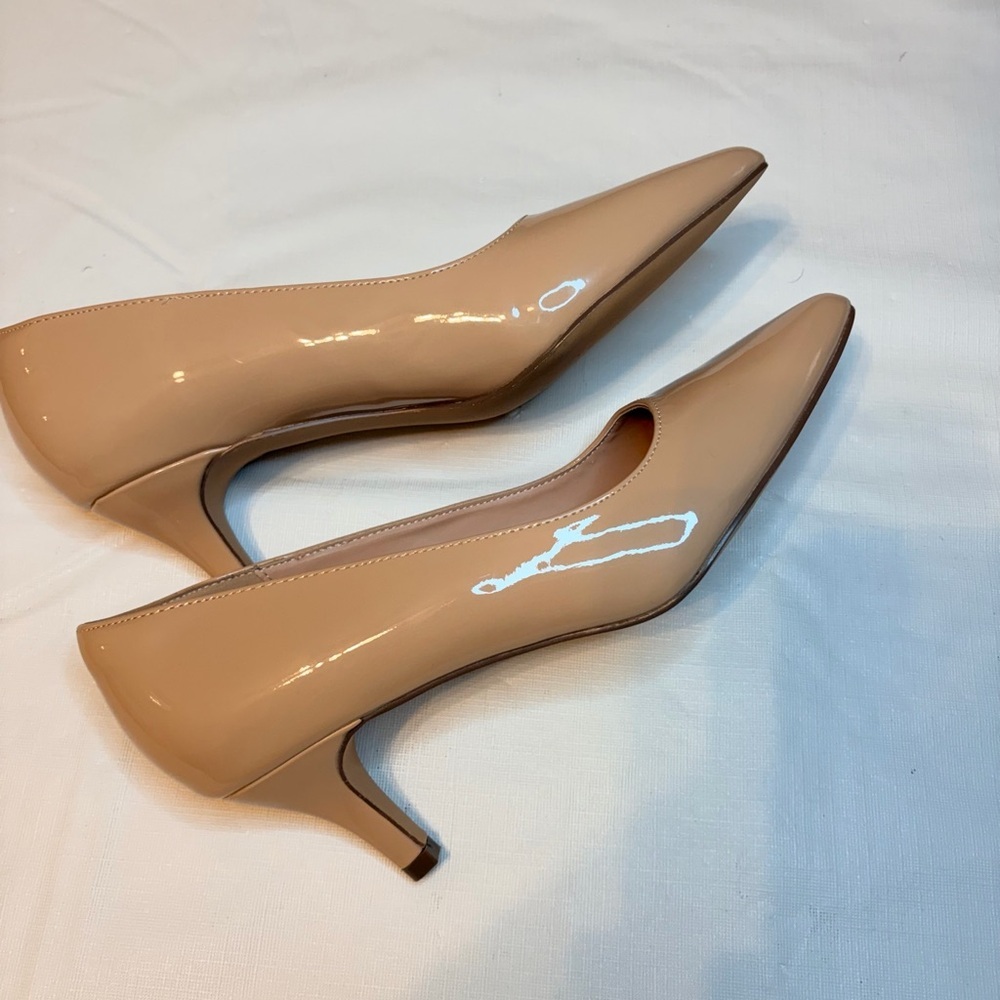 Chic Beige Patent Leather Heels - Picture 2 of 5
